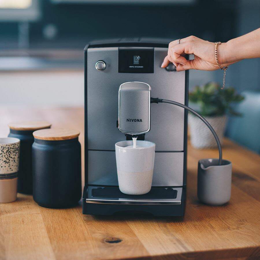 Nivona NICR CafeRomatica 695