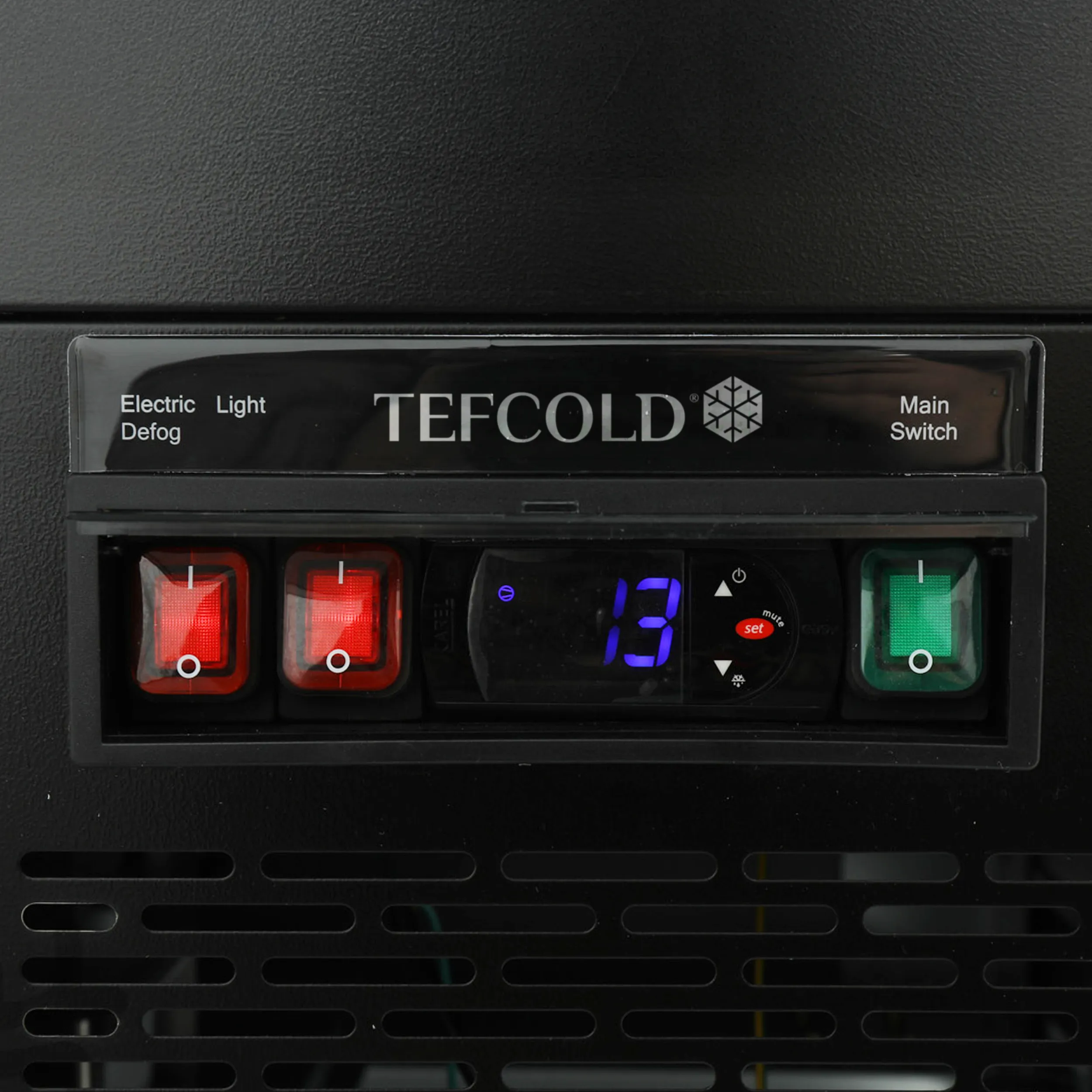 Chladicí vitrína cukrářská Tefcold PDA3-CTF120B-1 černá