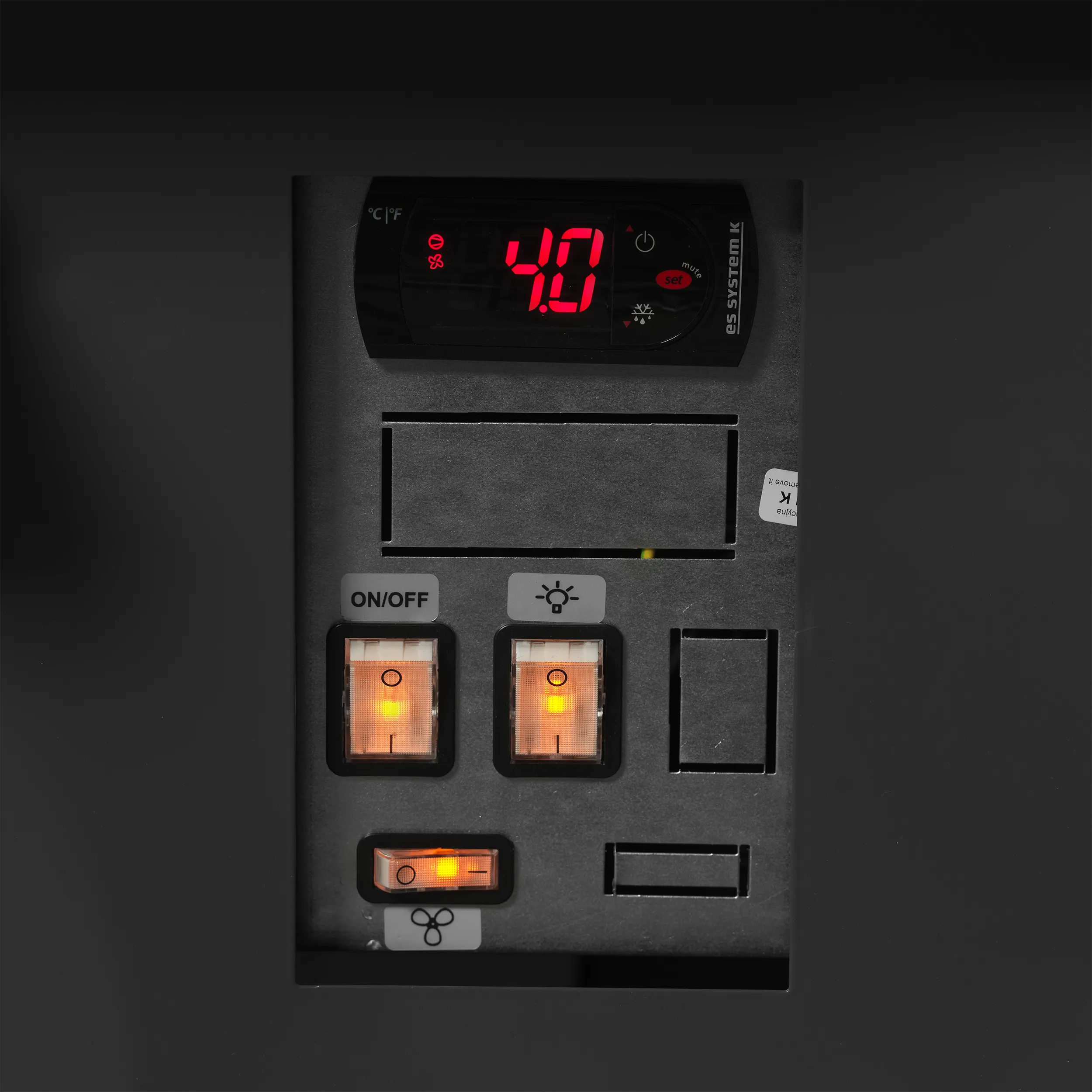Pult Tefcold SOCB25082A, ventilovaný, obslužný